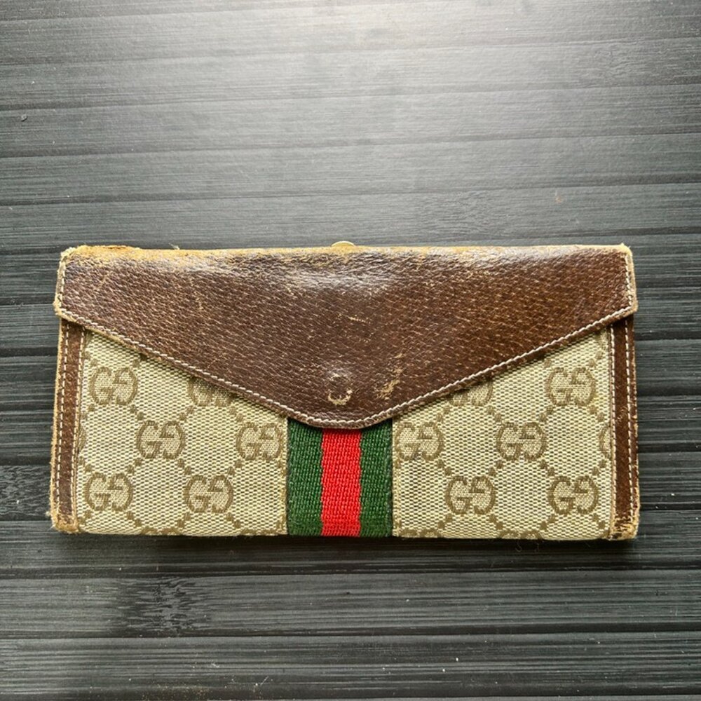 Vintage Classic Gucci Supreme Wallet Authentic|Used - Picture 2 of 3